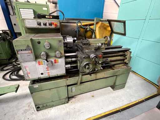 TOS - SUI32 - Universele draaibank