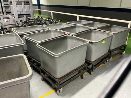 Transportkar met krat (10x)