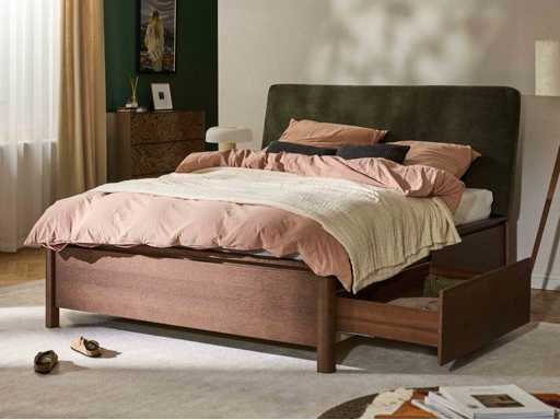 Lit 180x200 en bois avec tête de lit rembourrée et tiroirs Santiago - Westwing Collection