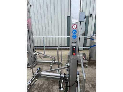 CFS - Mobile Tote Bin Lifter