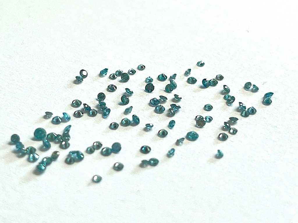 Diamond - 1.01 carats real blue diamond (certified)