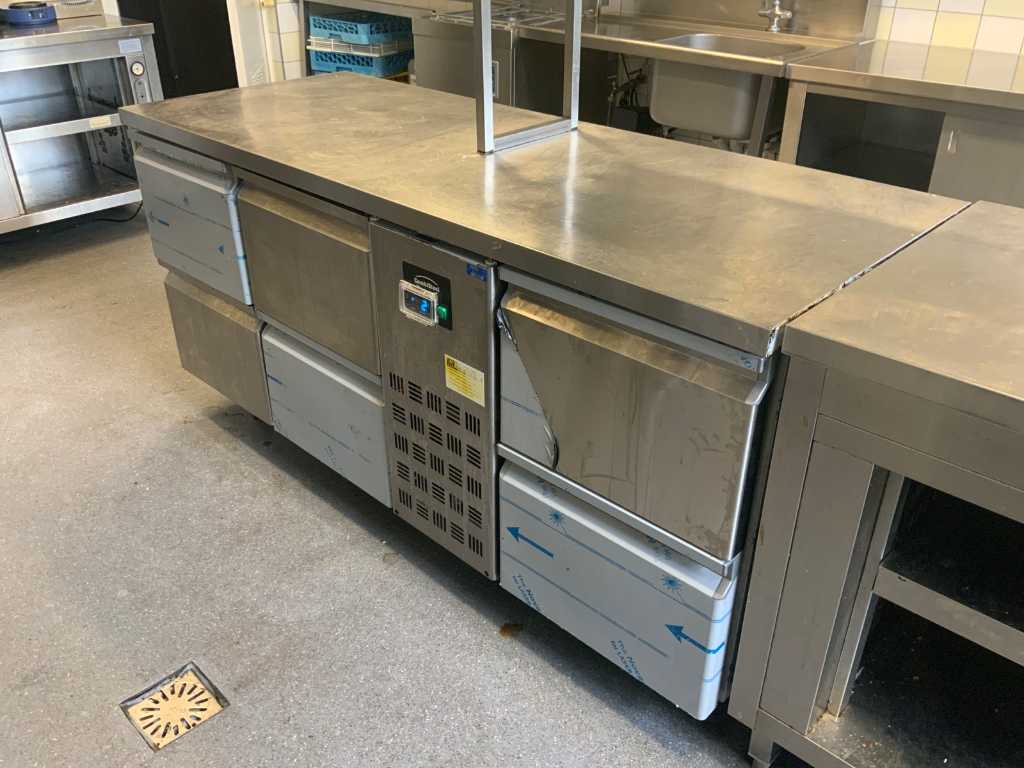 2021 Combisteel BGN3-M-DZ-DX-6D-R290 Refrigerated workbench