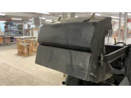 c4c963bf-0b58-40ca-bb30-4ff92a150c31.mp4