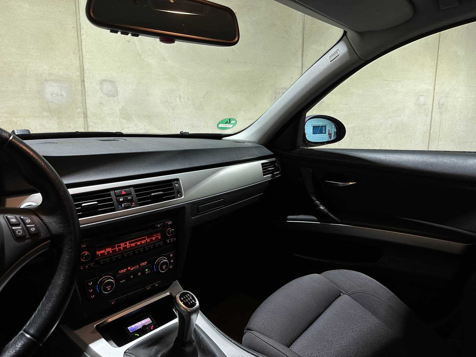 BMW 318i Touring High Executive 3-serie 141pk 2008, 22-HNJ-3 youngtimer