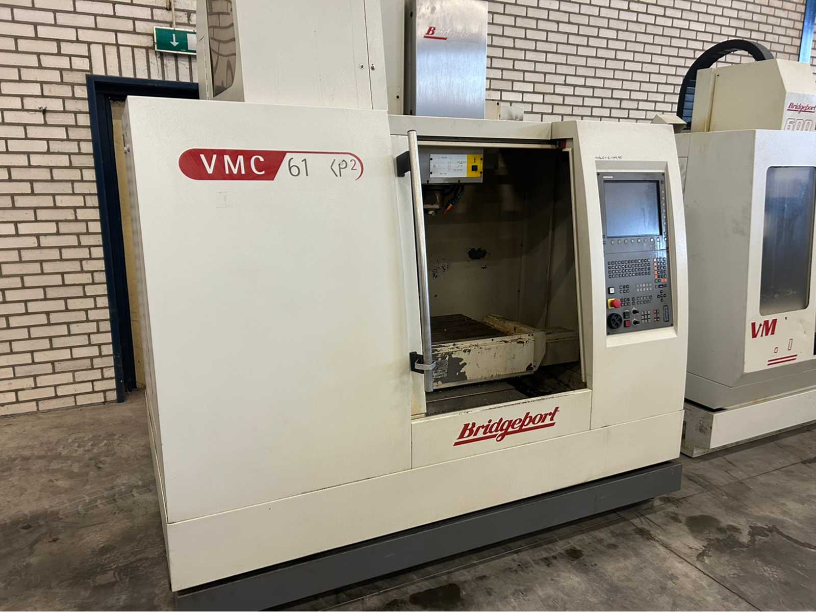 2004 Bridgeport VMC 610 XP2 CNC Universal machine centre