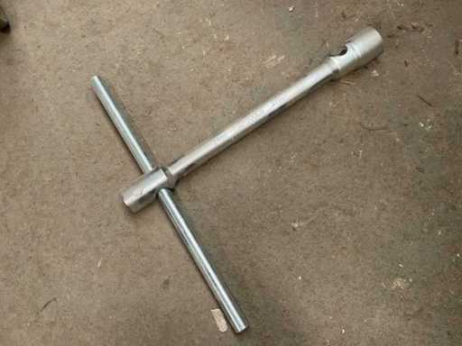 Klucz nasadowy XP Tools 24/27mm (2x)