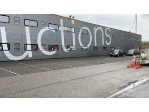 52bf7447-8b7b-4669-bf77-513555b643e8.mp4