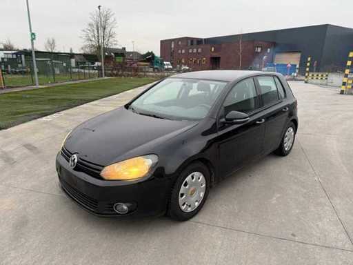 VOLKSWAGEN - 2011 - GOLF - Car