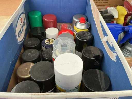 Divers aérosols d’entretien automobile