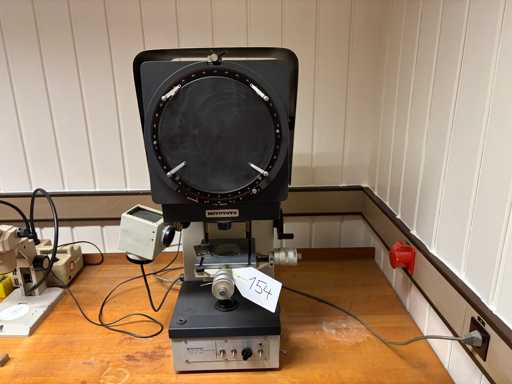 MITUTOYO PY 250 Profile Projector