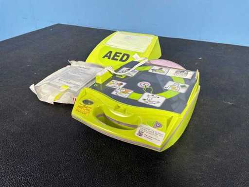 ZOLL - 2020 - AED Plus - Defibrillator