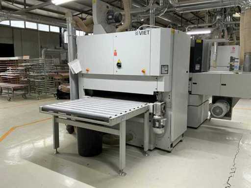 Wood and metal processing machinery and equipment