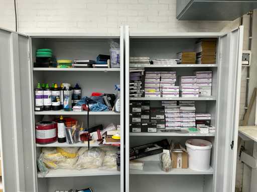 Lot de fournitures de ponçage et de polissage