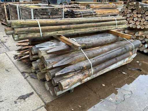 Various Round poles (68x)