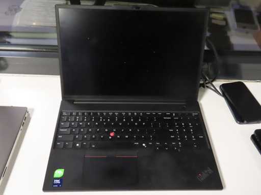Lenovo - ThinkPad P16s Gen3 - Laptop