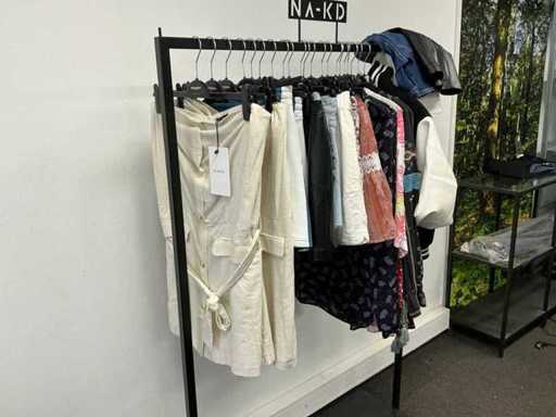Partij diverse Nikkie/TommyJeans/CalvinKleinJeans/ArmaniExchange/etc dames kleding (25x)