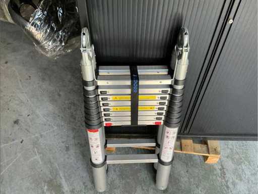 Échelle et escaliers