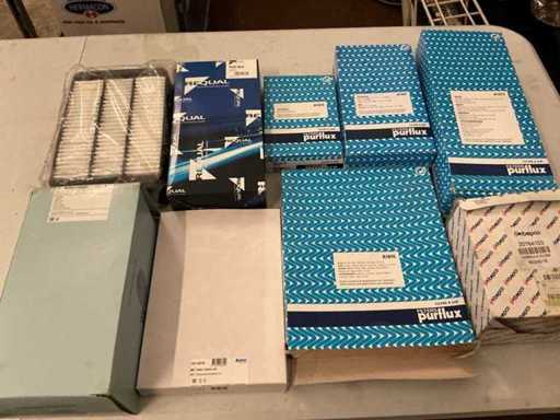 Partij Diverse waaronder,oliefilters,aircofilters enz.