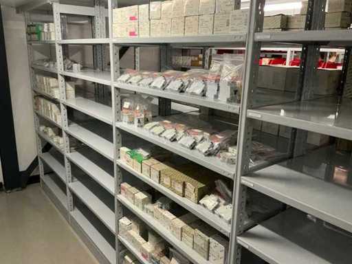 Lot de diverse automate KM instalate/altele (261x)