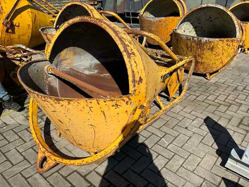 Beton Rohr 600L