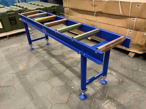 Cowley Roller conveyor 7 rollers