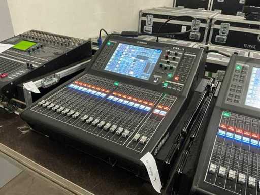Yamaha QL1 Digitale mixer