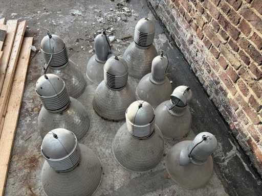 Lampade da garage - Vari inventi di garage (10 volte)