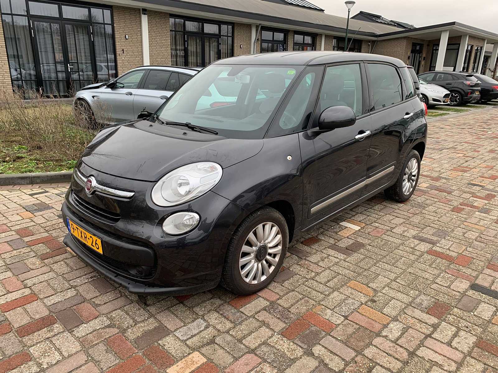 Fiat – 2014 – 500 L – 0.9 TwinAir Easy Eco – 9-TXR-26