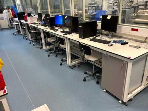 4 unità sotto il banco