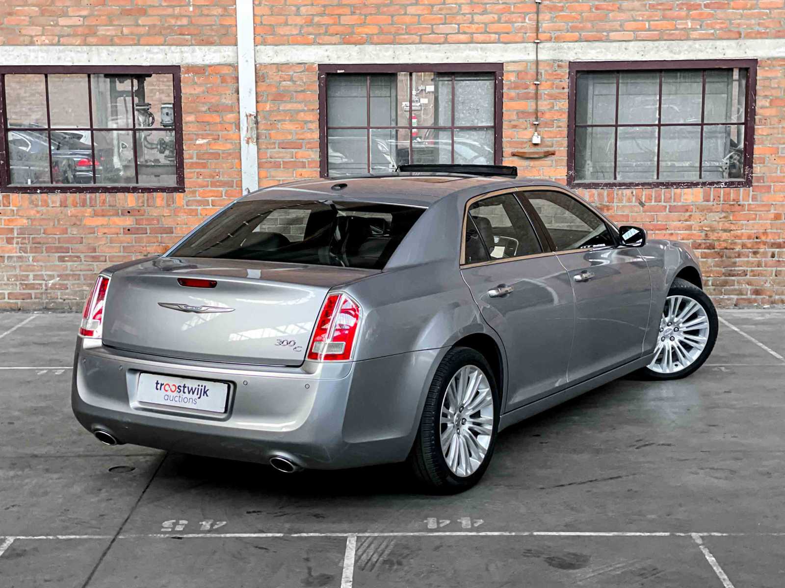 Chrysler 300C LD HEMI Facelift  5.7 V8 367pk 2014