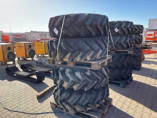 JCB Sitemaster Anvelop? pe jant? (4x)