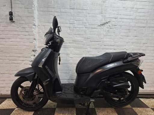 Kymco People S scooter cyclomoteur 45 km 4 temps