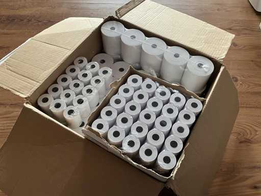 Lot de caisses enregistreuses et rouleaux d’épingles