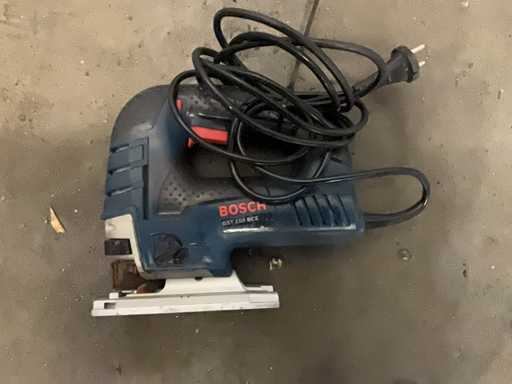 Scie sauteuse Bosch GST 150 BCE