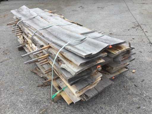 Amerikanische Dachbretter oder vertikale Dielen