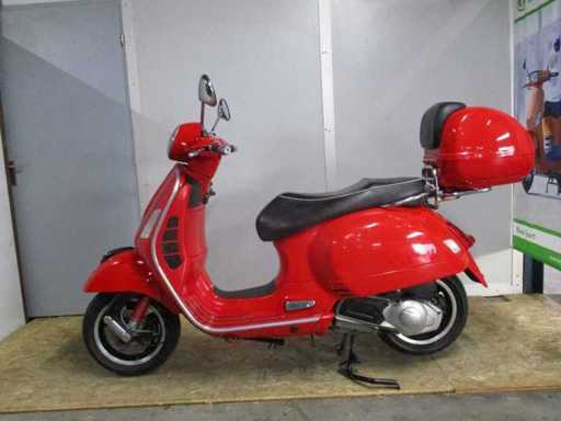 Vespa GTS 125 - Motorscooter - Motorfiets