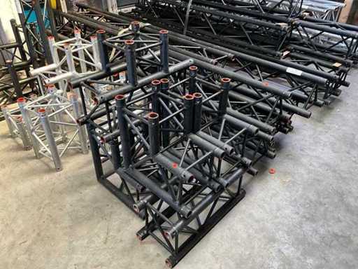Prolyte H30V black coated Aluminium truss (6x)