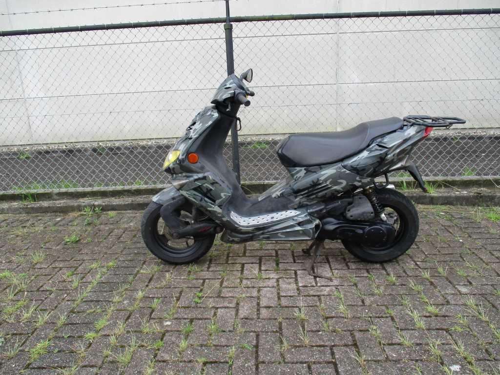 Peugeot - Moped - Speedfight 2 Camouflage L.C. 2 Tact - Roller