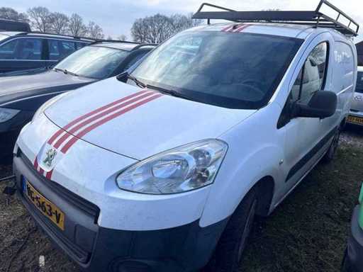 Peugeot - Partener - 122 1.6eHDI L2XT Pr+ - VG-563-V