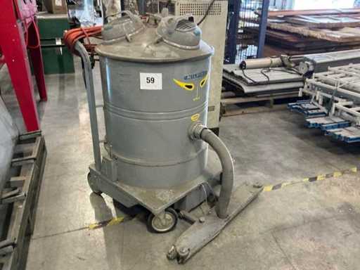 NILFISK Gs83 Industrial Vacuum Cleaner