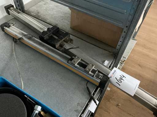 Measuring instrument (2x)