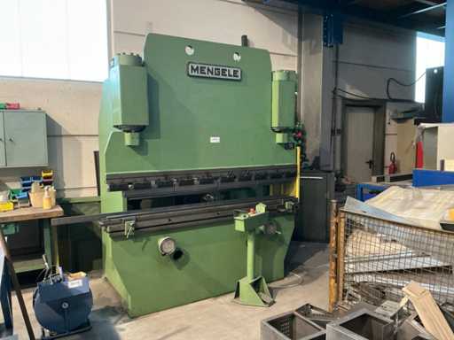 1978 MENGELE D 80-15 Hydraulische Abkantpresse