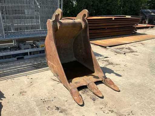 Excavator bucket