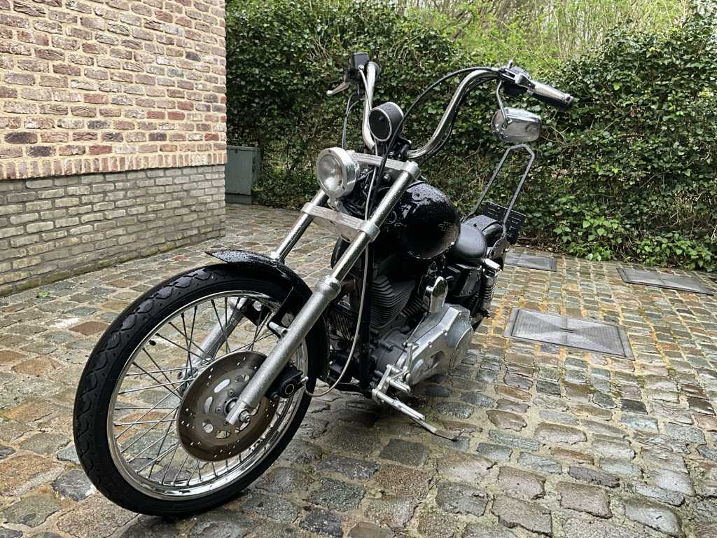 Moto Harley-Davidson FXD