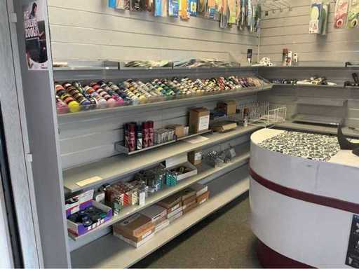 Série de produits et de soutien pour le traitement des chaussures et de semelles