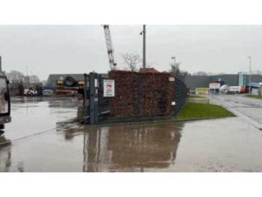 04d7cb1b-c4c1-4900-807e-cb707e5da4b3.mp4