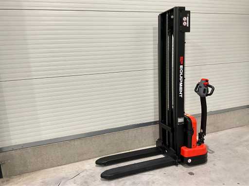 EP - 2025 - EST 124 3,6 metri - Stacker