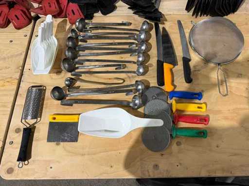Various kitchen utensils