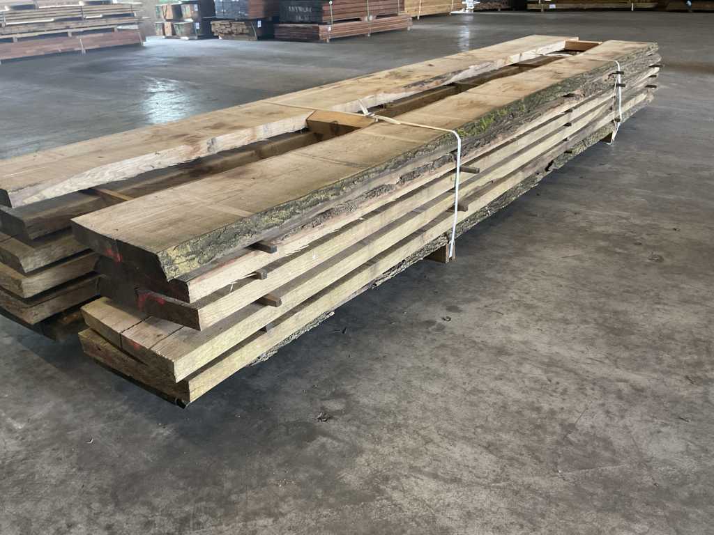 Planches de frêne env. 1 052 m³