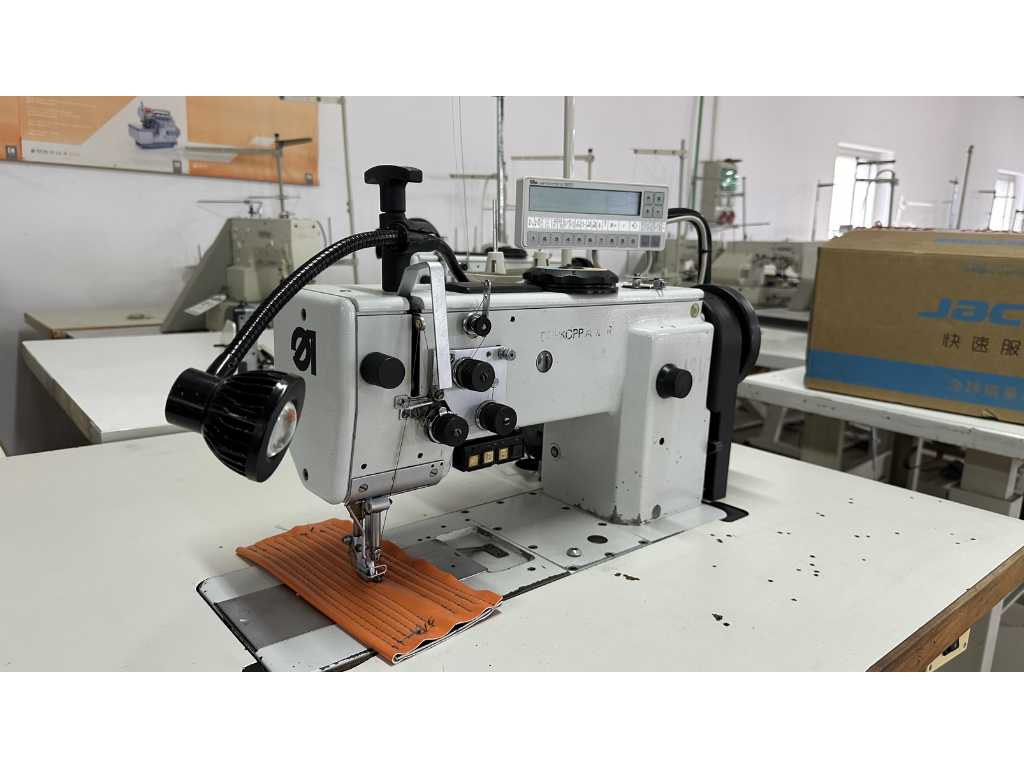 Durkopp Adler 767-FA-373 Triple Feed Sewing Machines